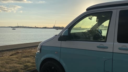 Daisy Dub – Stunning T5 Campervan conversion- Daisy 