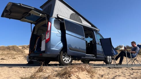 Dries – Ford Nugget plus 4p (push roof) ideal for road trip/free camping