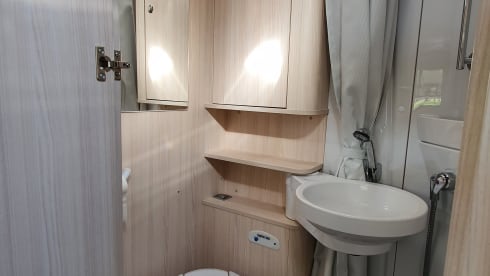 CAMPER HOLIDAY ***LUXURY CAMPER ***
