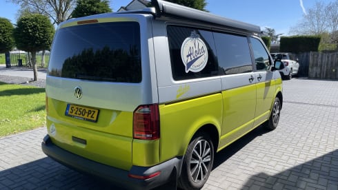 VW T6 – Aloha beach camper lemon, very luxurious inside