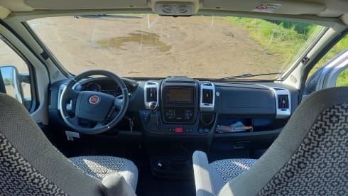 4p camper bus automatic from 2021