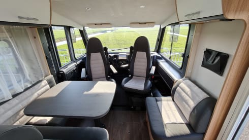 Sunlight i69L (A) adventure with automatic year 2022