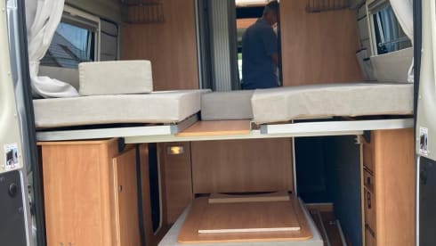 Buckies Travel House – 2-seater Fiat bus from 2026