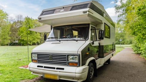 The Dude – Awesome retro camper from 1990