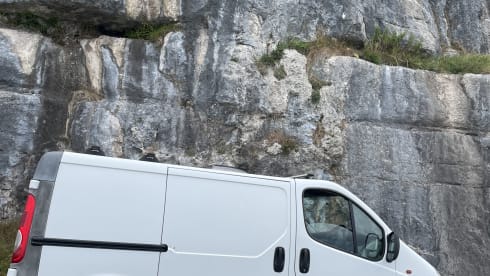 Floki – 2 berth Vauxhall Vivaro self built campervan from 2006