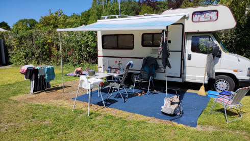 gezinscamper – 6p Fiat alcove from 1993