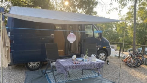 2p Peugeot bus uit 1994