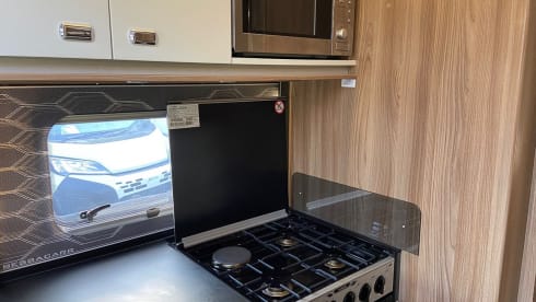 Bessecarr 597 – 2 berth Swift semi-integrated from 2021