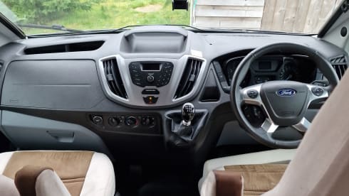 4 berth ford benimar fully loaded motorhome 