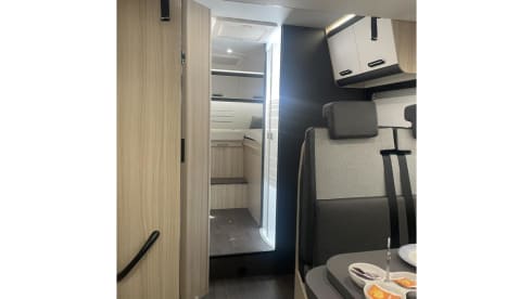 Casita on Wheels –  Luxury 4/5p Sun Living semi-integrated from 2022 off-grid