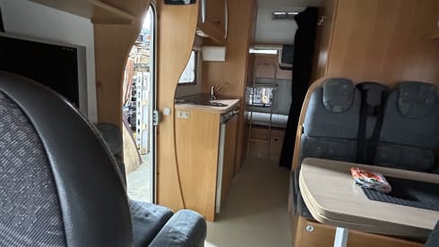 Karflash  – Fijne familiecamper. Jullie thuis op vakantie!