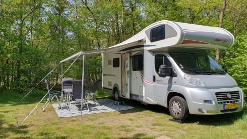 Lucky – Spacious and complete camper (7p-2012-euro5)