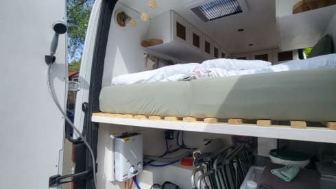 Vinnie de Ven – 2p Mercedes-Benz campervan uit 2014