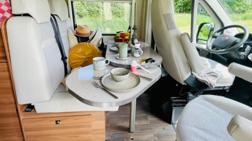 Tourer 6.4 – 2p Carado bus from 2019