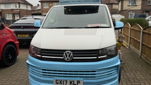 Road surfer – 4 berth Volkswagen campervan from 2017