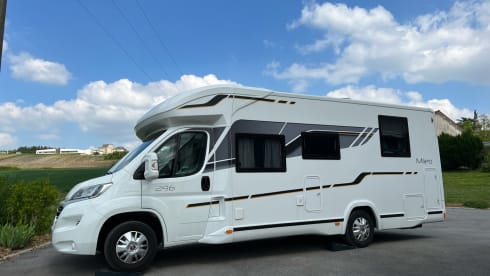 Gezinscamper – Family camper 5 people - luxurious & complete