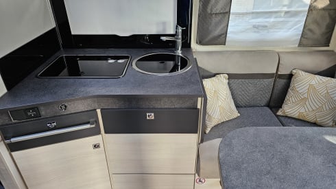 Challenger semi-integrated