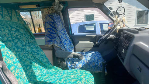 The Green (BLue) Dragon – 2p Volkswagen bus uit 1992