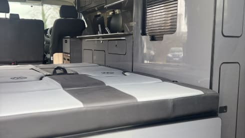 Volkswagen Transporter Professional Campervan