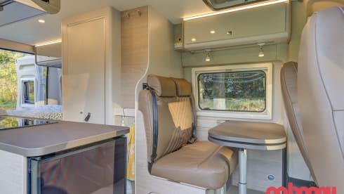 Den Burt – Nouveau camping-car Burstner 4pers