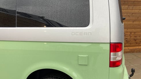 “Pomme” – 4p Volkswagen bus from 2023