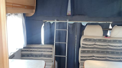 Patrizia – Fully equipped camper
