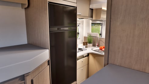 Sunny – Brand new 4-person Carado T448 - semi-integrated (2025)