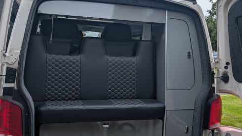 Rudy – 4 berth Volkswagen campervan from 2021