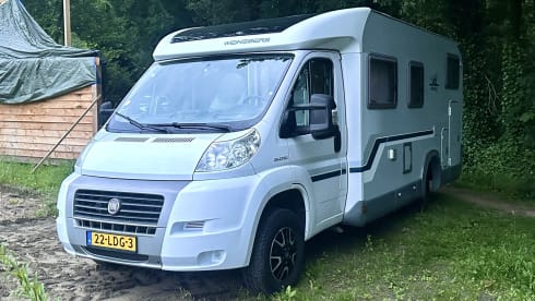 Mooie en comfortabele Weinsberg camper 