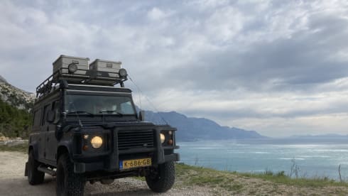 Waldo – Landrover Defender 110 - Tough enough for your adventure