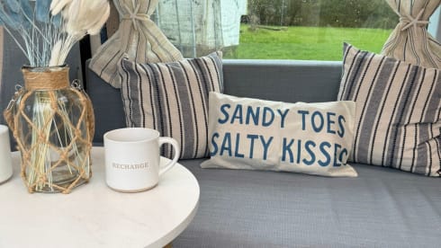 Minty  – Autobus Ford 2 couchettes de 2012