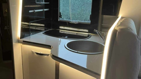 5p McLouis semi-integrated uit 2023