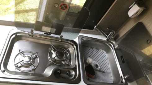 George III – 4p Pössl bus uit 2019