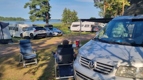 Volkwagen T5 – 4p Volkswagen campervan from 2007