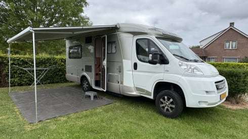 Camper Champagne – Hymer T 654 CL Exclusive Line