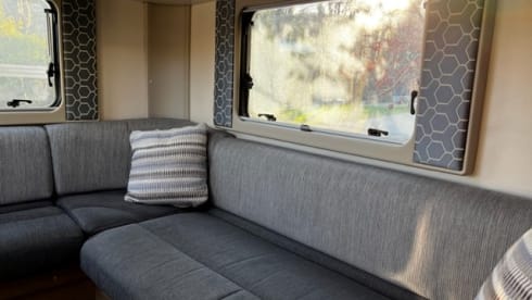 Taylor (Swift)  – Make Marvellous Motorhome Memories 