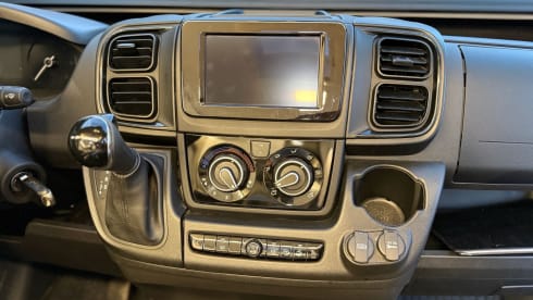 Kiki – 4p Benimar bus uit 2024