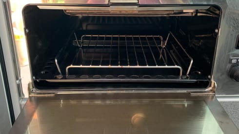 Stanley – 4 berth Volkswagen T5 Bilbo Celex