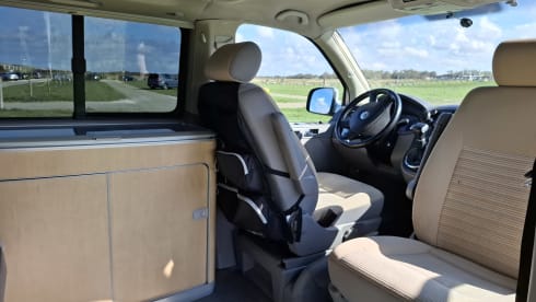 Lizzy – 4p Volkswagen bus from 2007