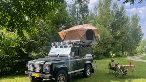 The Mail Man – 2p Land Rover rooftop from 2004