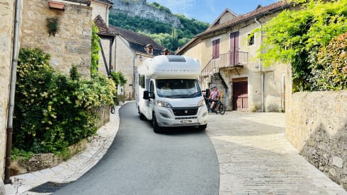 Winston  – 6 berth, 4 belt (2022)