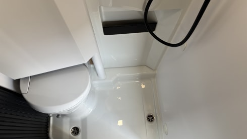 Adria Twin 640 SGX Supreme D AUTOMATIC