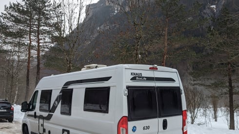 Bob – MAXIVAN KNAUS BOXLIFE 4 Real beds / 2 interior bedrooms