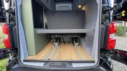 Wanderwatt #1 – 4p Elektrische Vivaro-E Buscamper uit 2022