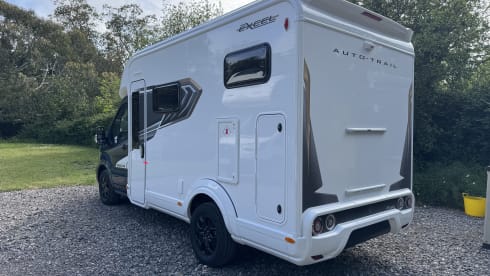 Autotrail Excel 620G with Pop Top Roof