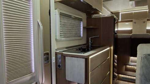 4-person Bürstner Viseo i690G integrated motorhome from 2014