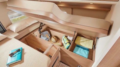 Diversity  640LEK – Professional Motors Malibu Rent