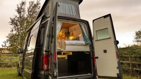CamperHan  – CamperHan! 2020 VW Crafter, auto, newly converted 4 berth with pop top 