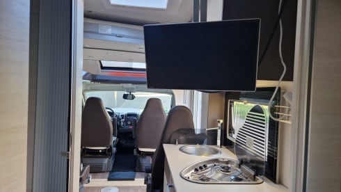 Holiday Hopper – 4p Challenger integrated uit 2018