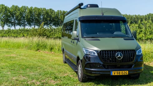 4p Mercedes-Benz campervan uit 2021